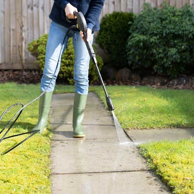 Lavadoras a presión: La solución para un jardín impecable en minutos